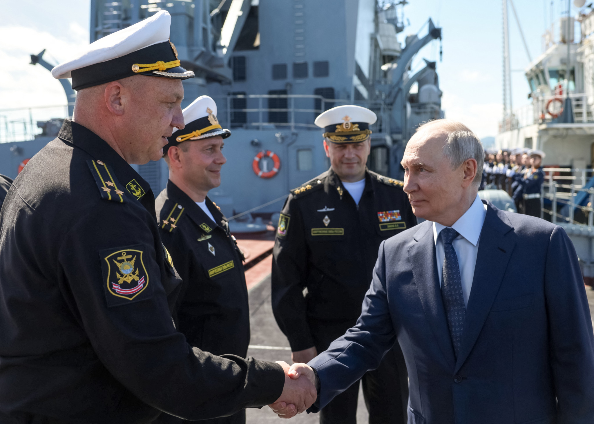 Visitie des îles Kouriles: Poutine veut l’Est aussi