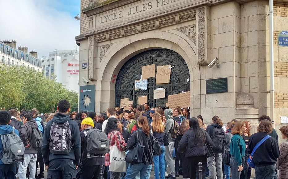 Lycées bloqués, le résultat de l’austérité